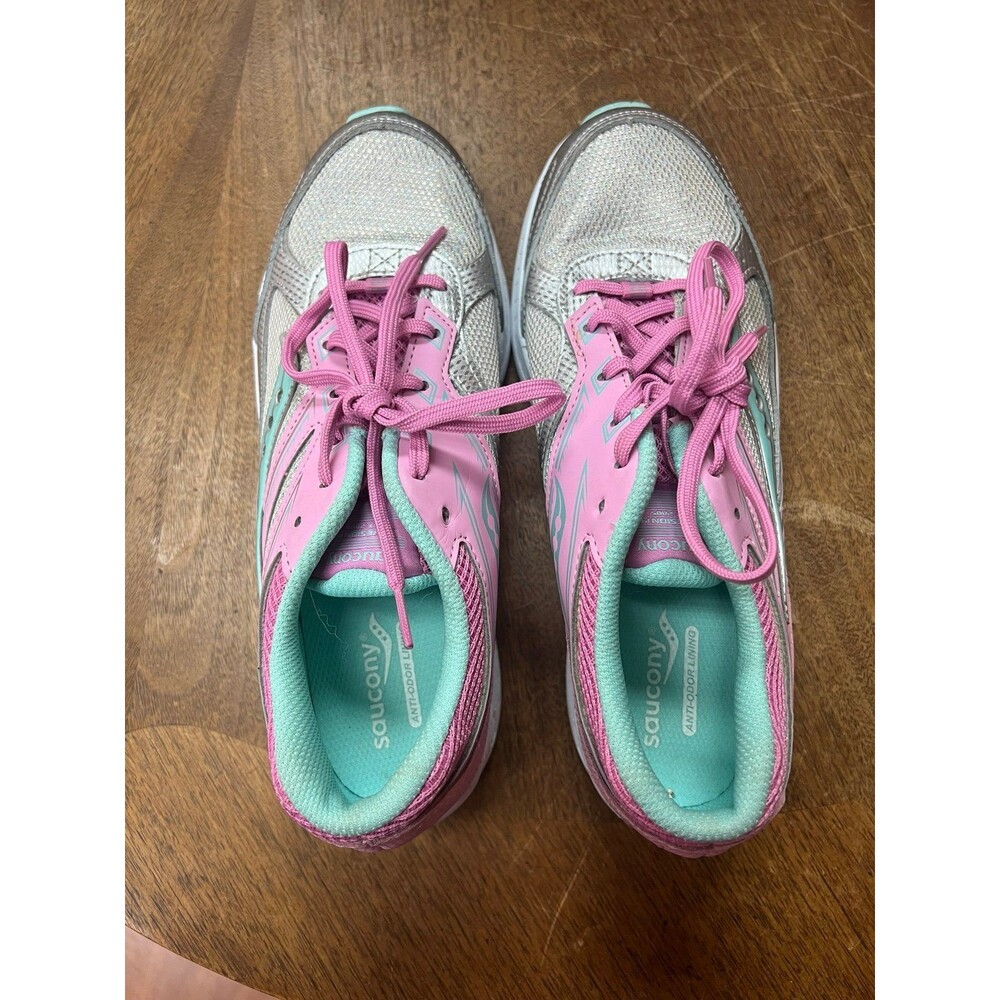 Saucony Cohesion 14 - Girl’s size 7/Women’s 9
